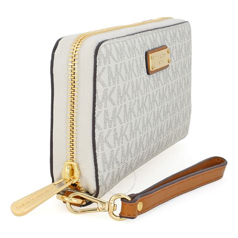 michael kors jet set passport wallet|michael kors vanilla jet set.